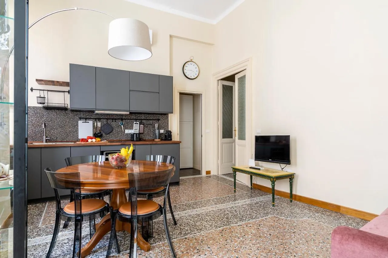 Livorno Central Flat-2 Min Walk The Cathedral!