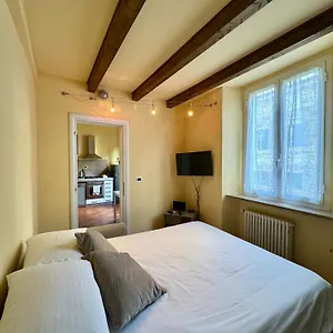 Aicha House Appartamento
